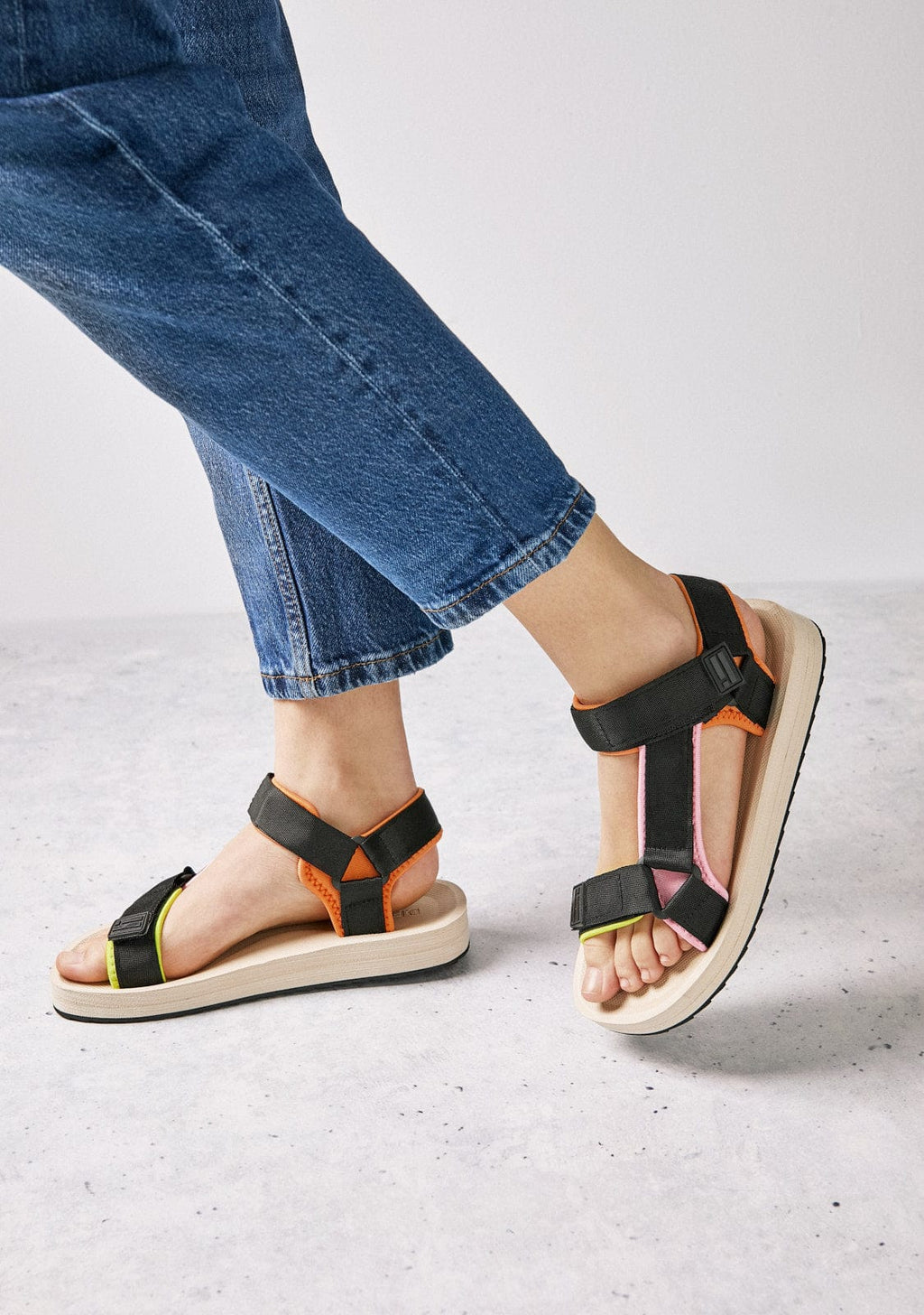 Forest Neo Black / Beige