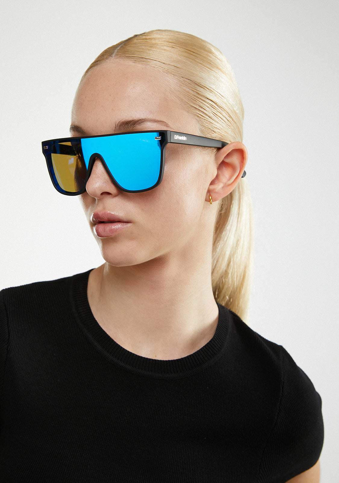 Infinity Matt Black / Blue Revo