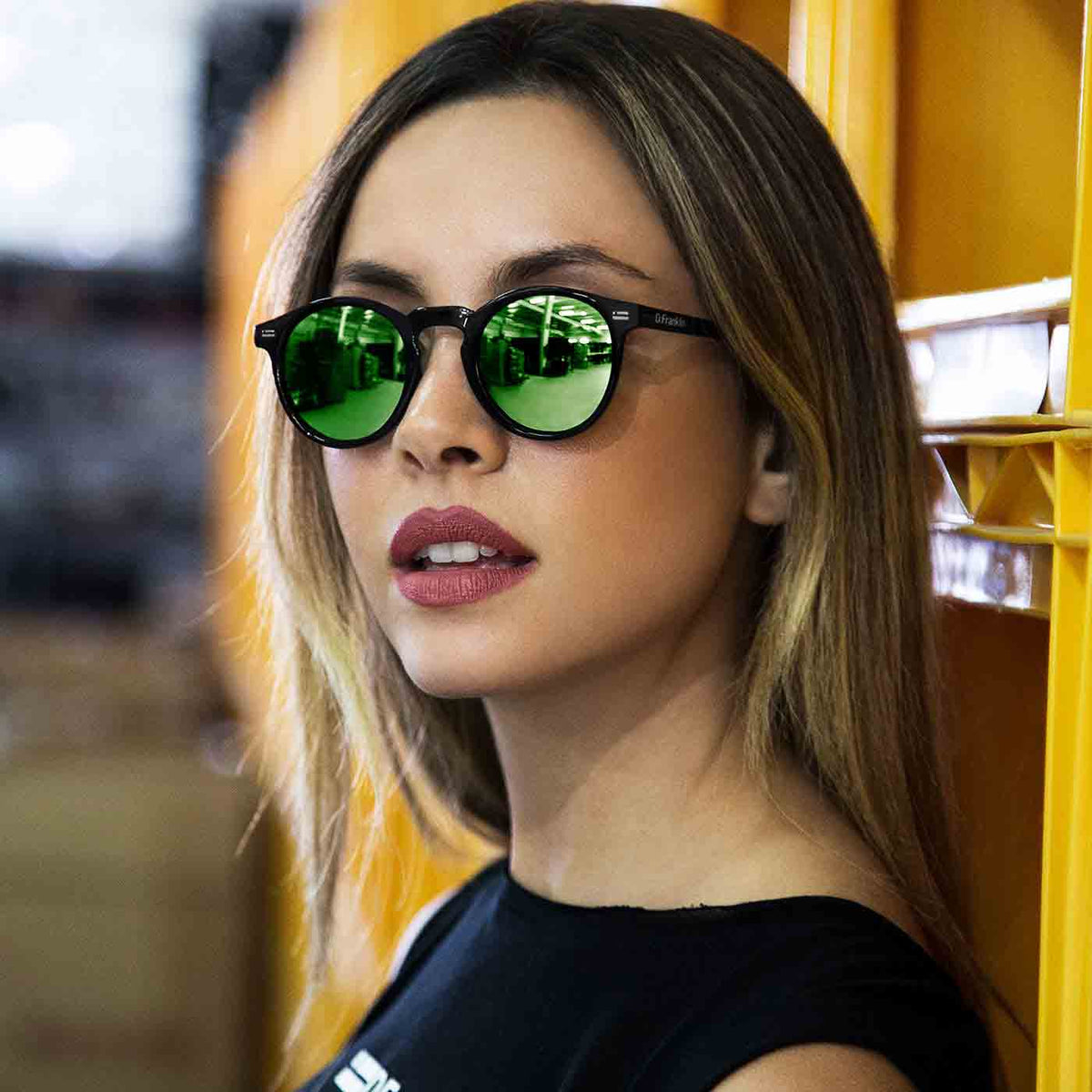 Ultra Light Black / Green
