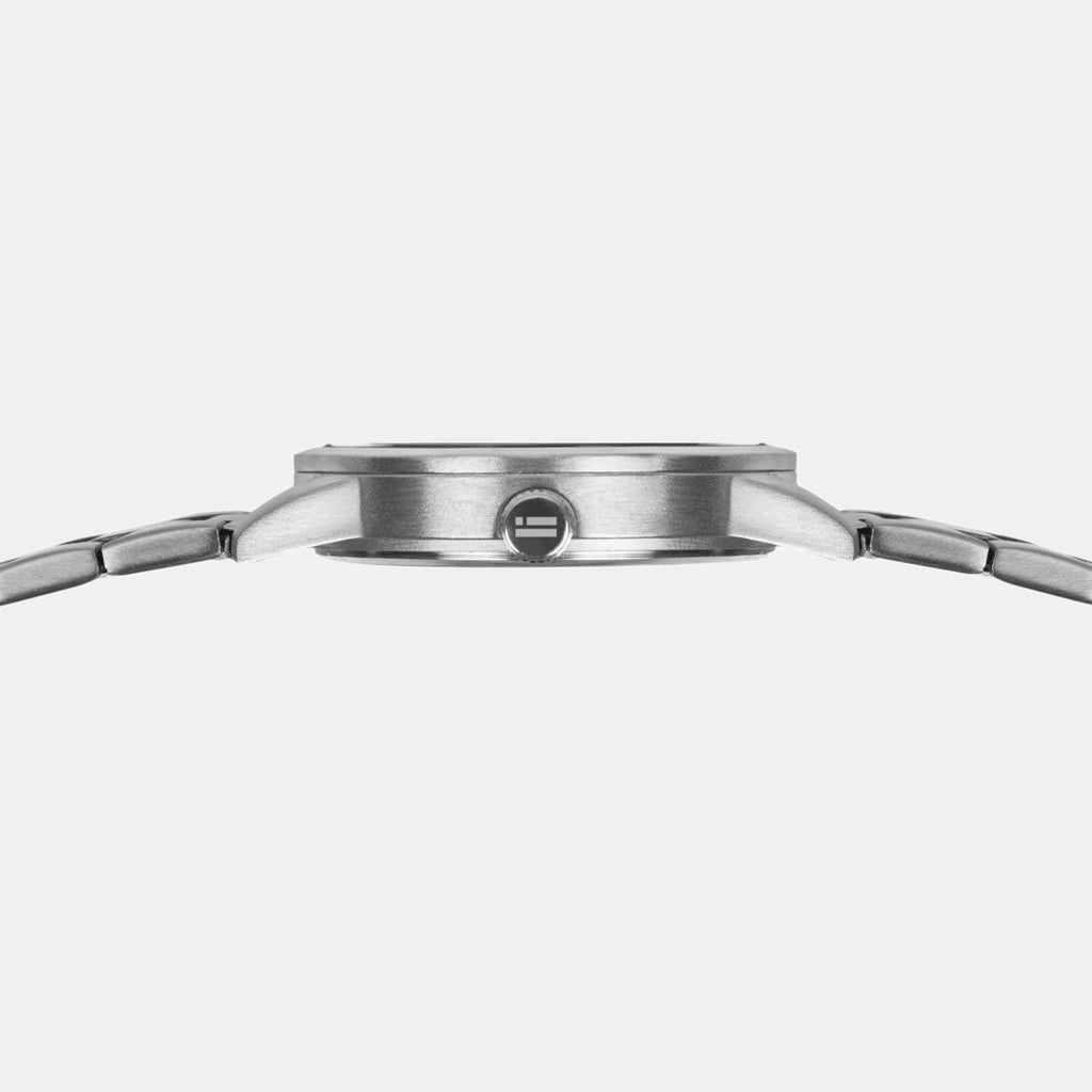 Master Date Titanium Carbon