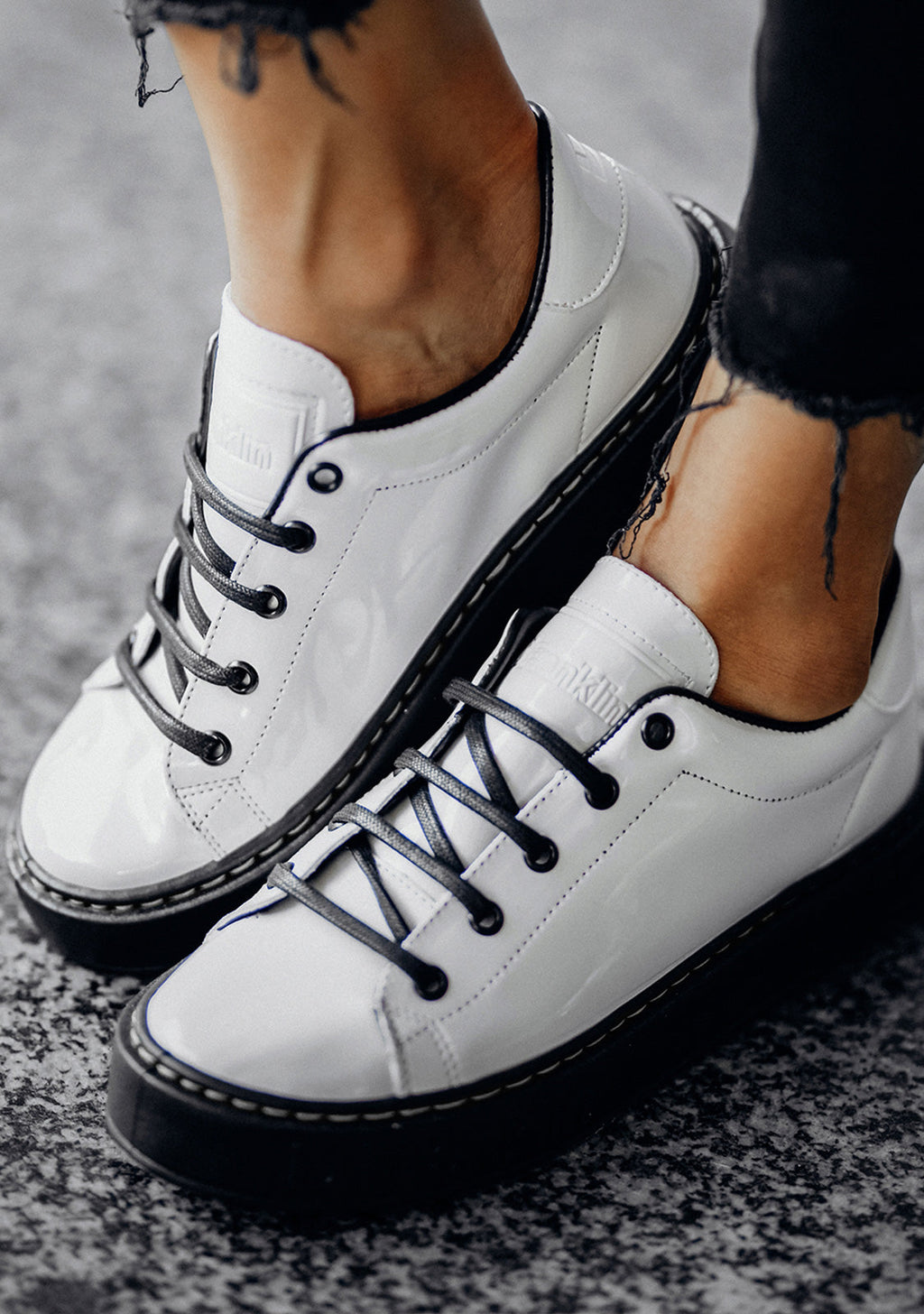 Gumme Patent White