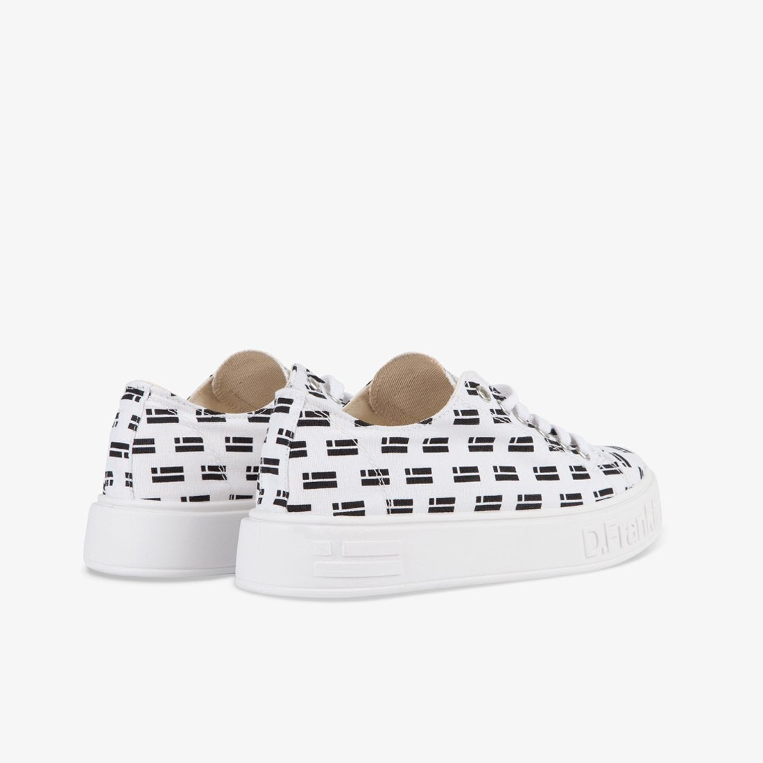 Gumme Monogram White