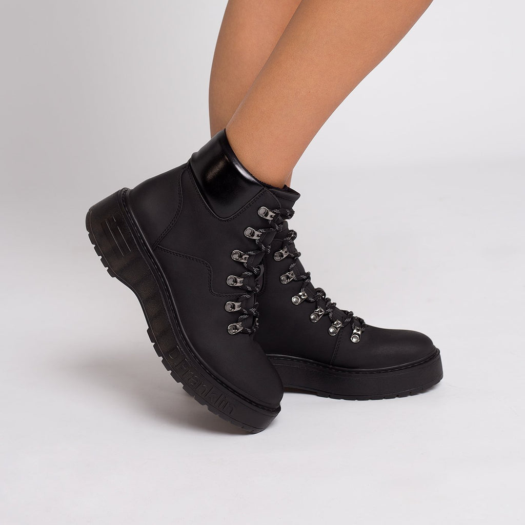 Gumme Track Nobuk Black