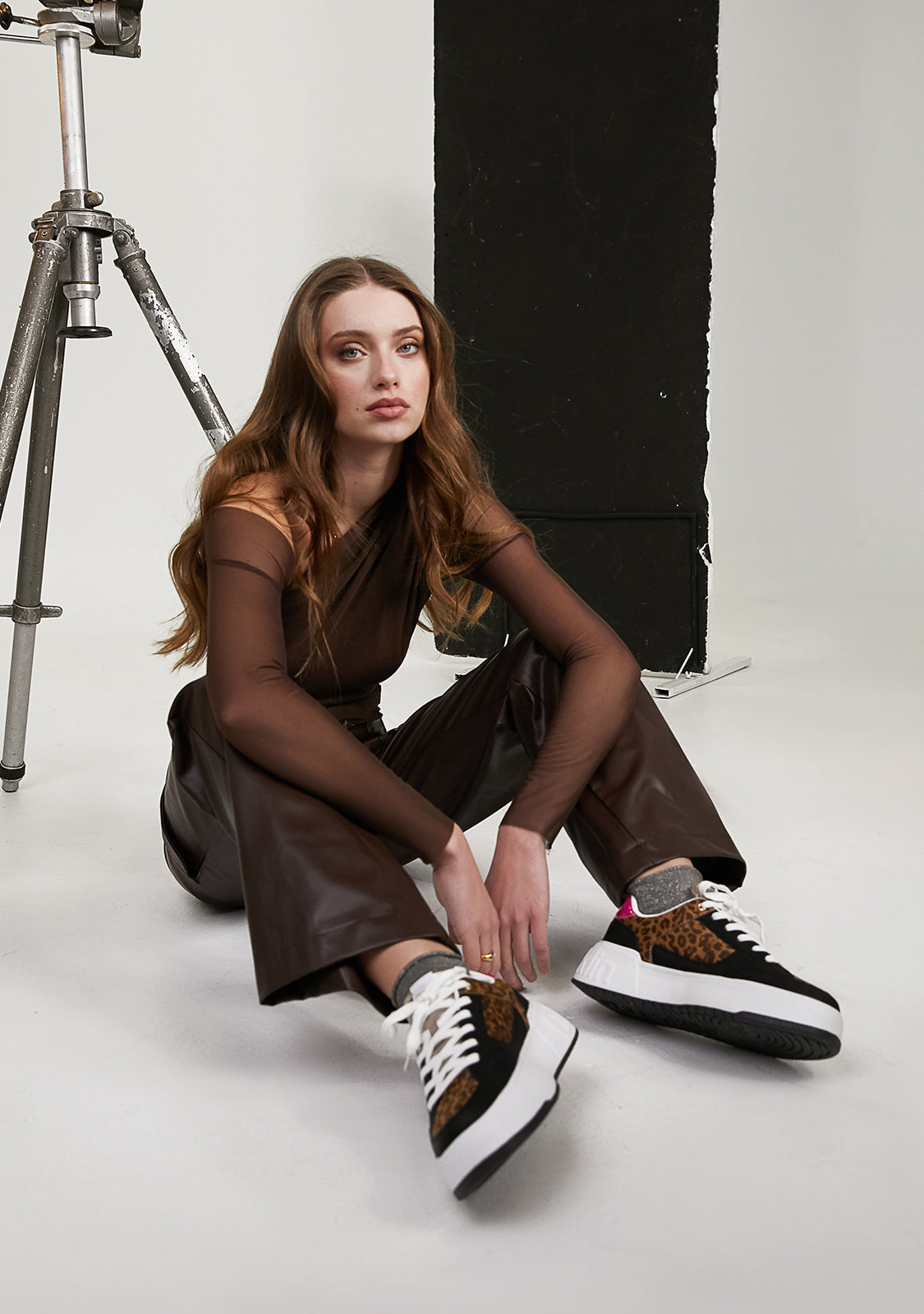 Low Court Black / Leo